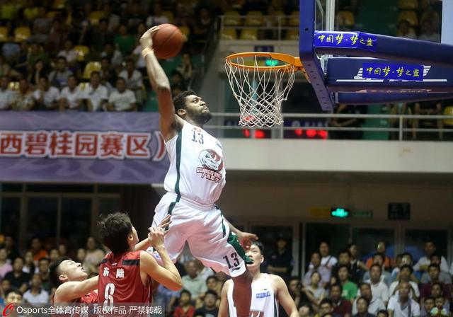 篮球NBA球员社媒晒训练视频（NBA球员社媒发布训练视频）