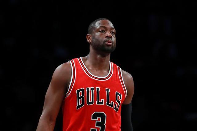 浙江男篮对决辽宁精彩逆转（浙江男篮对阵辽宁上演精彩翻盘）