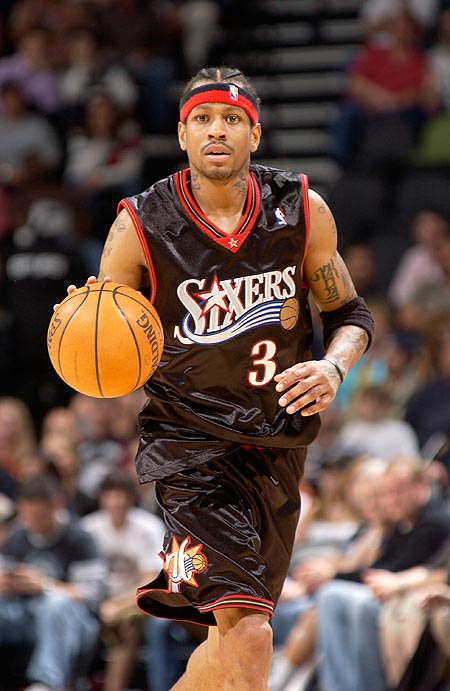 万众瞩目！CBA杯赛上演“山东德比” 赢球将锁定晋级八强名额（焦点之战！CBA杯山东德比打响，胜者将锁定八强席位）