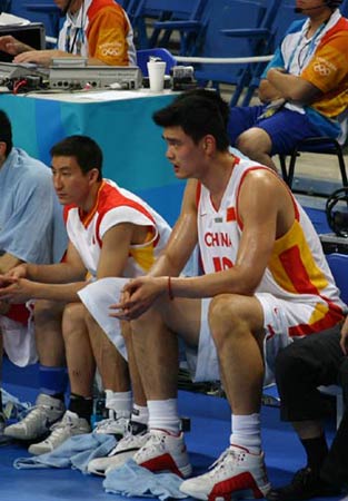 克罗斯：皇马与曼城都缺乏中场控制力；英超球队客场表现下滑（克罗斯：皇马与曼城中场掌控力不足，英超球队客场状态走低）