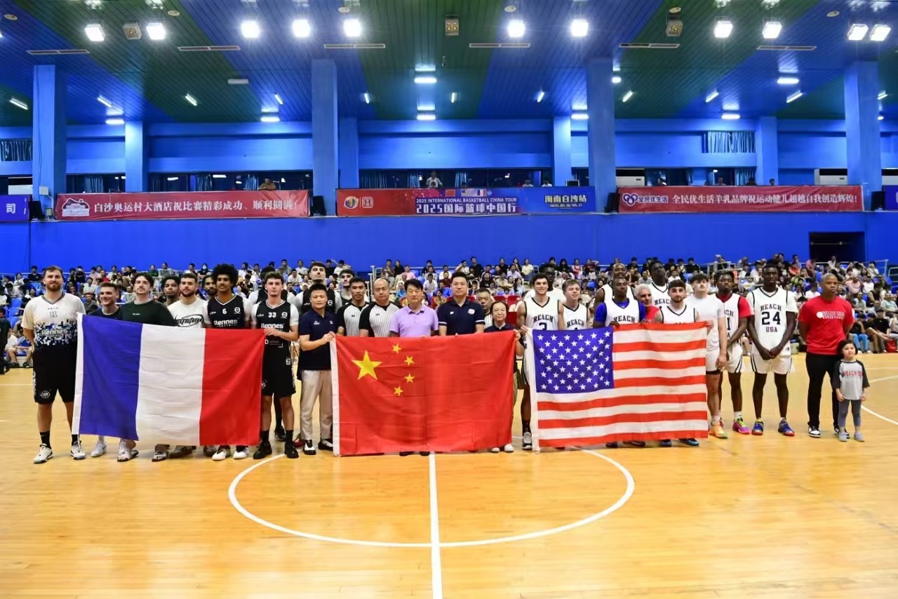 足球中超裁判培训升级，将启用模拟判罚室（中超裁判培训再升级：模拟判罚室即将上线）