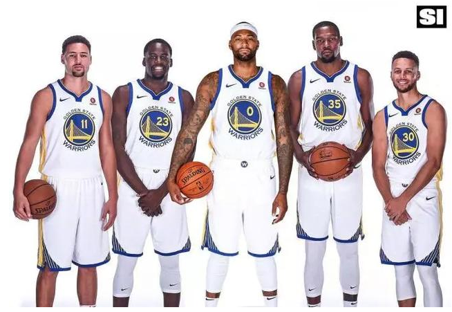 激斗二番战，沙尔克球迷再次与多特蒙德球迷在科隆斗殴（科隆再起风波：沙尔克与多特蒙德球迷二次爆发激烈冲突）