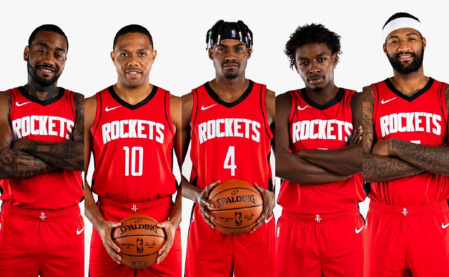 瓦基弗银行女排新赛季冲欧冠决赛主帅：很幸运能拥有博斯科维奇（瓦基弗银行女排新季剑指欧冠决赛 主帅：拥有博斯科维奇是我们的幸运）