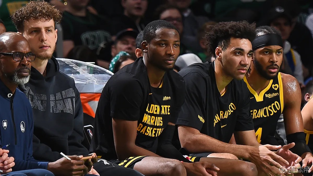 剑南春｜巴萨4-2塞尔塔，莱万戴帽，亚马尔破门，德容染红（剑南春｜巴萨4-2力克塞尔塔：莱万帽子戏法，亚马尔进球，德容染红）